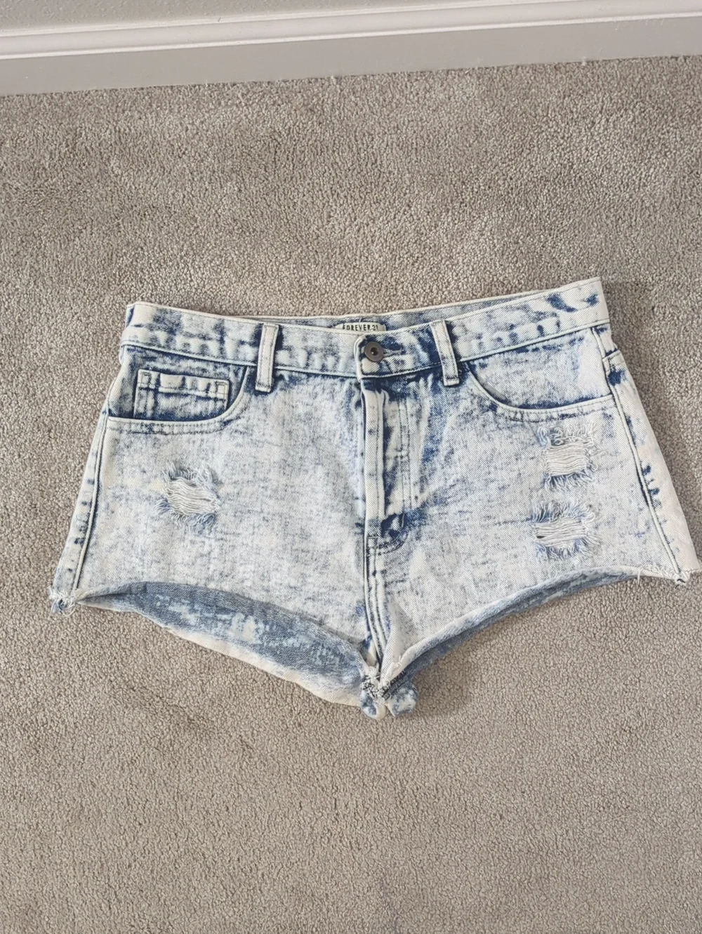 Acid Wash Denim Women’s Shorts - Light Blue